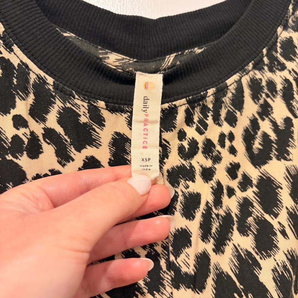 Anthropologie Daily Practice Twist-Front Mini Dress Cheetah in Size XSP petite - Picture 8 of 12